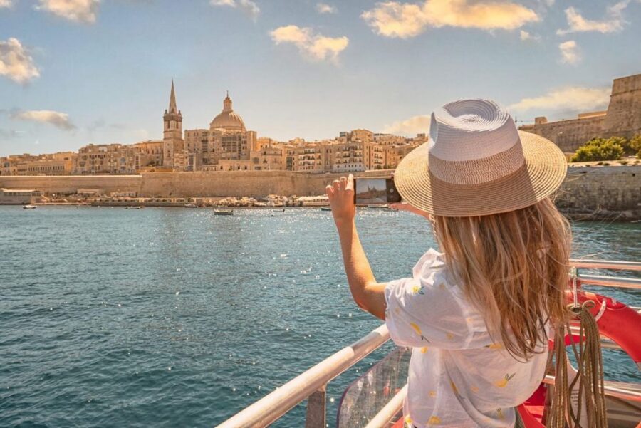 Afternoon Harbours Cruise with Guide and Roundtrip Transfers - Price and Value: Is $46 Worth a 3-Hour Harbour Cruise?