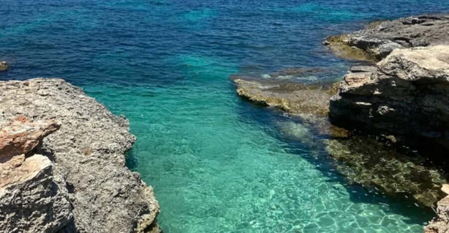 Aquatic Day Escape - Trips in Gozo, Comino & Malta - The route: ix-Xatt l-Aħmar, Mġarr Harbour, Hondoq Bay, Qala Ħalfa Bay, and Newwiela Cape