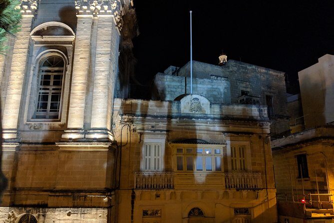 Birgu (Vittoriosa) Ghost and Crime Tour - Café Riche meeting point: the quickest way to get oriented