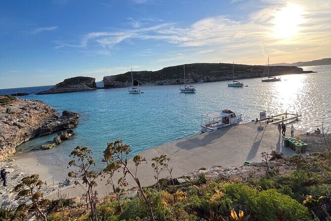 Blue Lagoon Ferry and Caves Tour - Key highlights at a glance