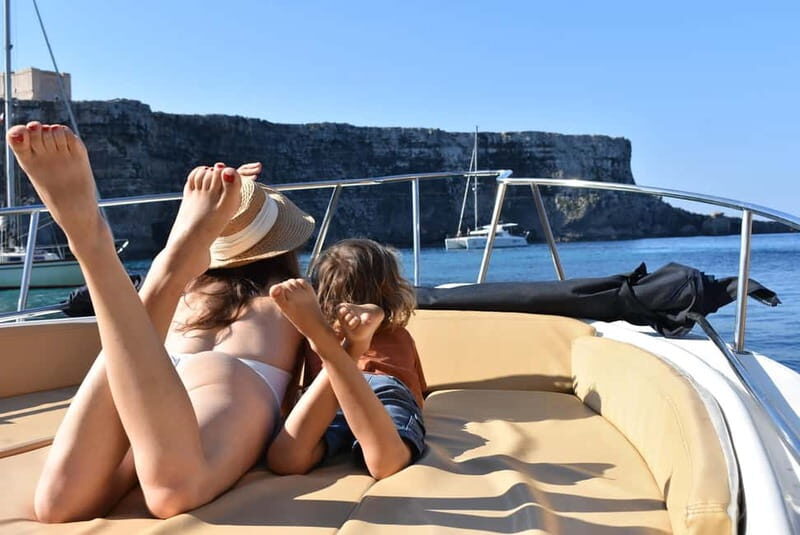 Cirkewwa/Mgarr: Blue and Crystal Lagoon Private Boat Charter - Your Malta-to-Comino charter starts with the right kind of freedom