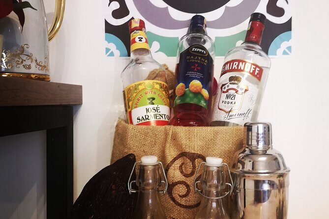 Cocktail & Chocolate Masterclass in Malta - Chocolate history plus practical making: more than just tasting