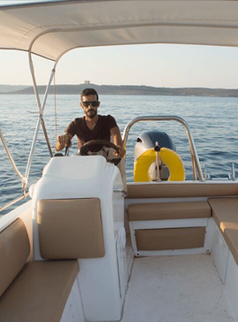 Comino Blue Lagoon Express - Languages and Meeting Style: English, Italian, Maltese
