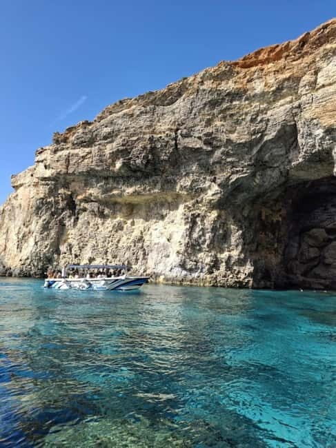 Comino & Gozo: Blue & Crystal Lagoons Cruise with Sea Caves - Sea caves and Comino rock formations: the scenery you can’t see from shore
