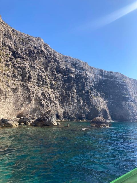 Comino: Private boat tour with Snorkeling activities & caves - Caves beyond the famous ones: L-Għar ta’ Bla Saqaf and guided water moments