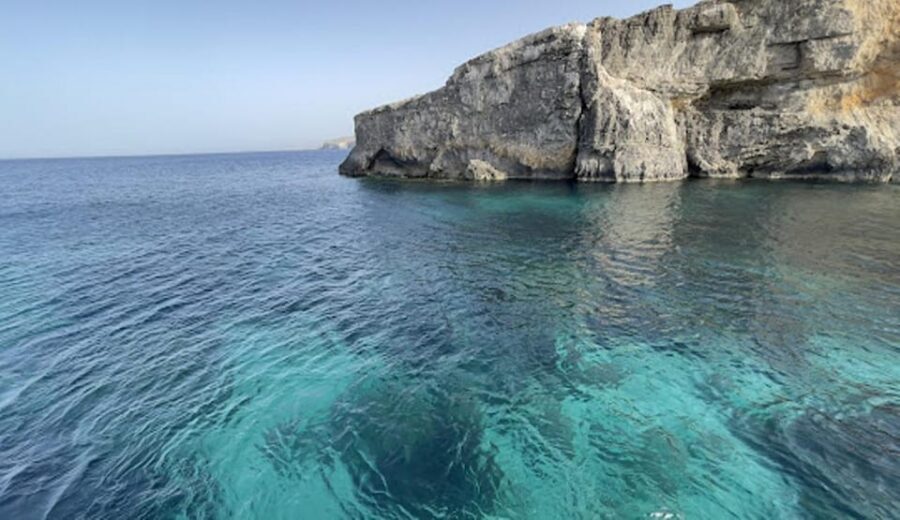Comino: Private Boat Trips, Swimming stops and Caves Tours - Snorkelling gear, safety basics, and that rinse-off shower