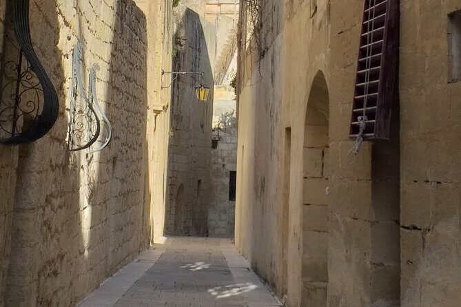 Discover the 3 Cities - Private Insider Walking Tour - Private guide pacing, mobile ticket, and how to avoid meetup headaches