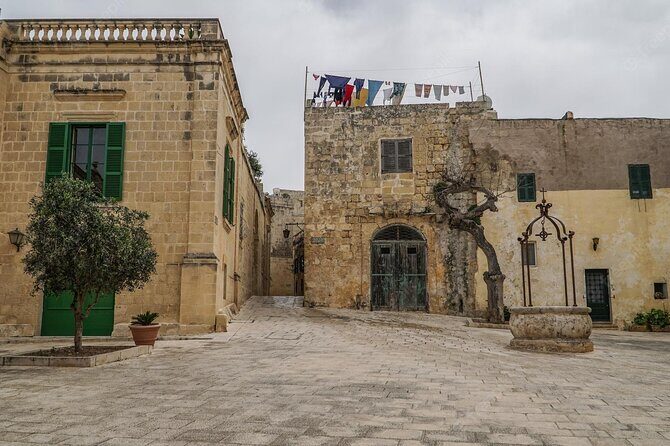 Discover the 3 Cities - Private Insider Walking Tour - Making the most of a 3-hour walking window