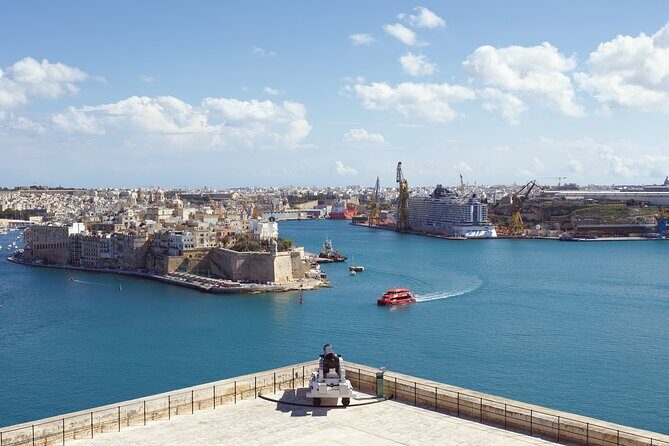 Discover Valletta Private Walking Tour - Insider Tour - Il-Berga ta’ Kastilja: the architecture checkpoint