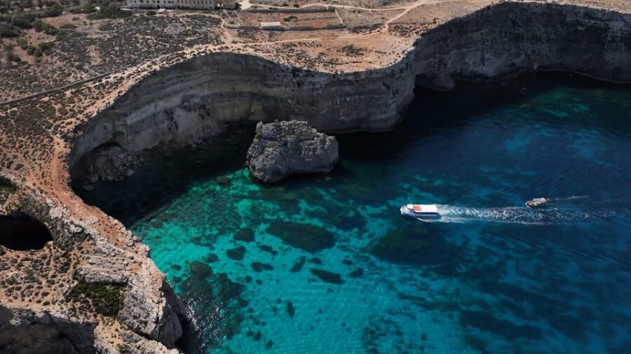 Ferry service to Blue Lagoon (opt. stop in Gozo)& Caves trip - How the round trip and return flexibility actually helps