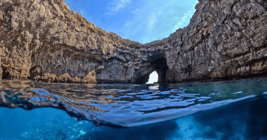 From Mellieħa: Coral Lagoon Kayak Rental - Non-guided paddling and safety: the main trade-off to weigh