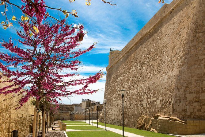 Gozo & Comino Islands, Blue Lagoon & Seacaves Tour - Gozo and Victoria: How the Land Time Actually Works