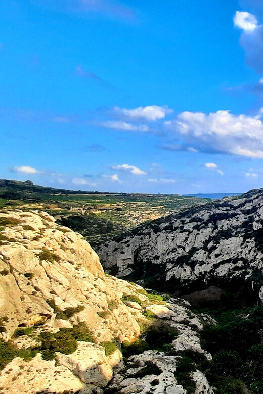 Gozo Unveiled: Guided Hiking in Gozo - South East - Xatt l-Ahmar bay: hiking, relaxation, and that sea-level change of pace