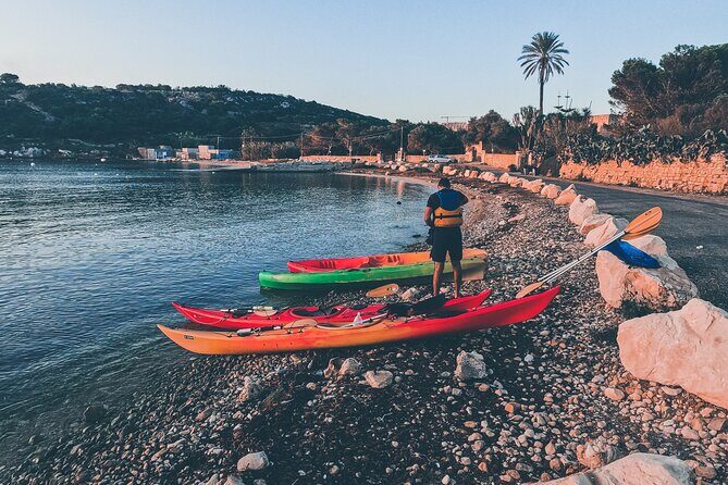 Kayak Tour Golden Hour at St Paul's Island 2 hours 30 minutes - Golden hour from Mistra Bay: the vibe and the payoff