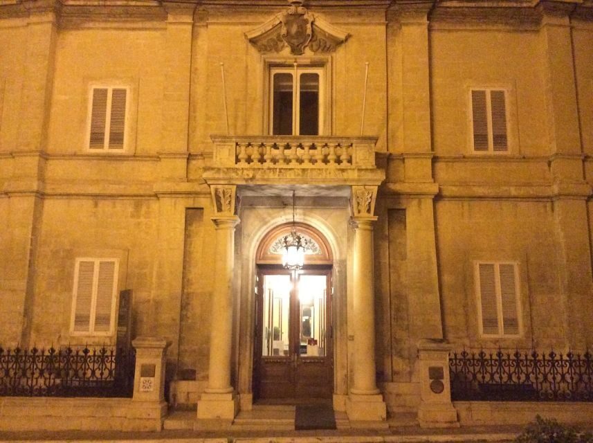 Local Villages Tour - Mellieha, Mosta, Naxxar & Mgarr - Mellieħa Bay and the village square: your first big Malta view
