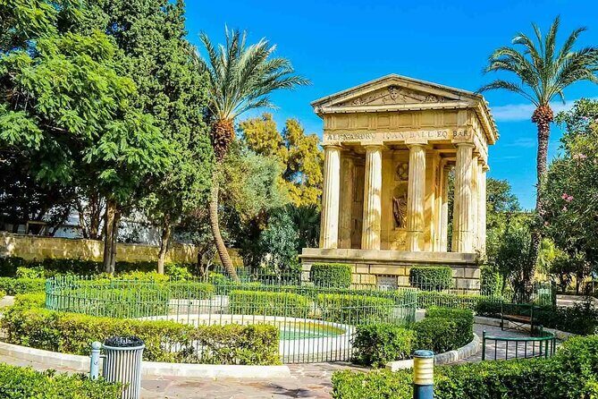 Magic of Malta : A Cruise Passenger's Dream Day - Bastion Square Views: Photo Time Plus Strategic History