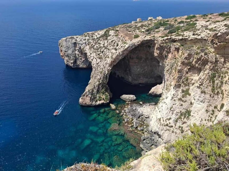 Malta: 5 hr Vintage Bus Tour - Mdina & Blue Grotto inc. food - Marsaxlokk Fishing Village: Market Energy and Sea Views in 30 Minutes