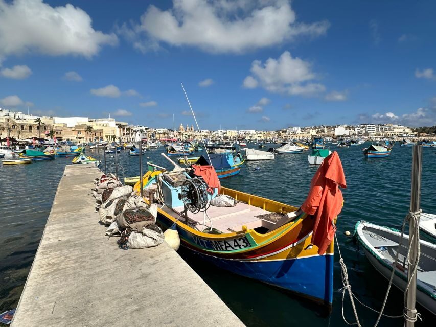 Malta: Ancient Wonders, Coastal Charms, and Cities Tour - Wied iz-Zurrieq walk and Borġ In-Nadur: fast views between temples