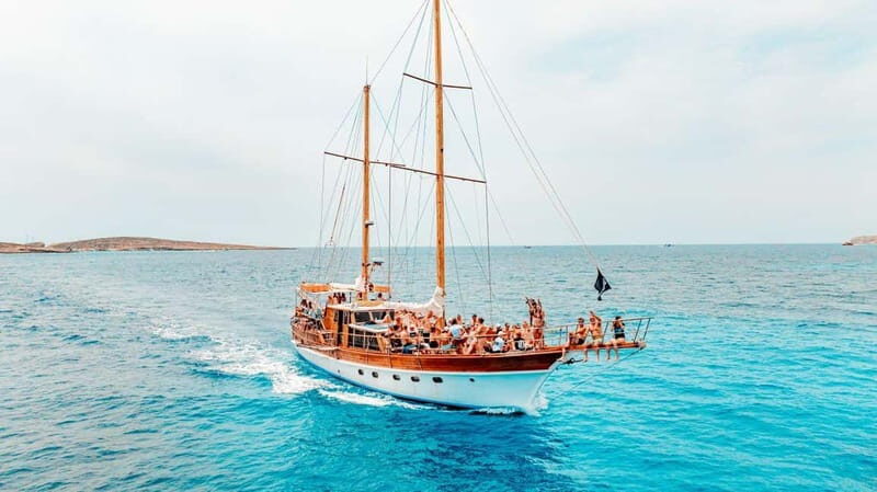 Malta: Around Comino Boat Trip with Gozo Guided Jeep Tour - Crystal Lagoon: One Hour of Swim Time and Clean Photo Lines