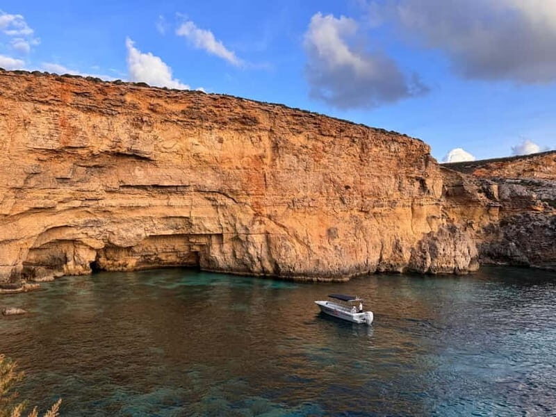 Malta: Blue Lagoon, Caves, Comino & Gozo Private Boat Trip - St Nicholas Bay: quiet beach time when you want a breather