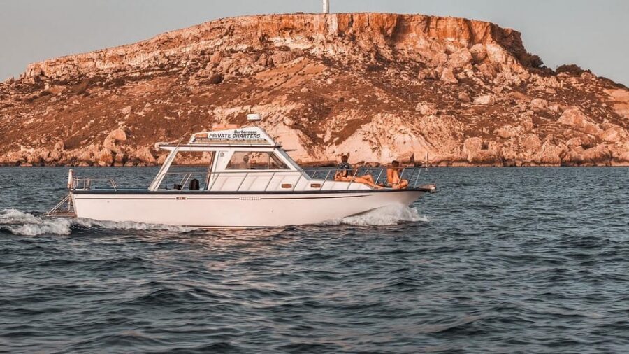 Malta: Blue Lagoon, Comino, Gozo & Crystal Lagoon Sea Caves - Getting to Comino Island: The Rocky Walk and Pre-Booking