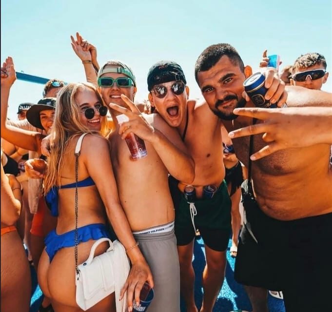 Malta: Boat Party + Watersport+ Comino+ OpenBar ALL INCLUDED - Price and Duration: Is $78 for 5 Hours Good Value?