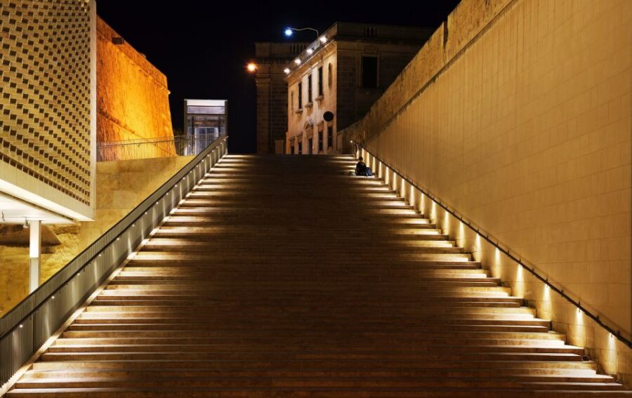 Malta By Night - Valletta, Birgu, Mdina & Mosta - Why a night tour in Malta actually makes sense