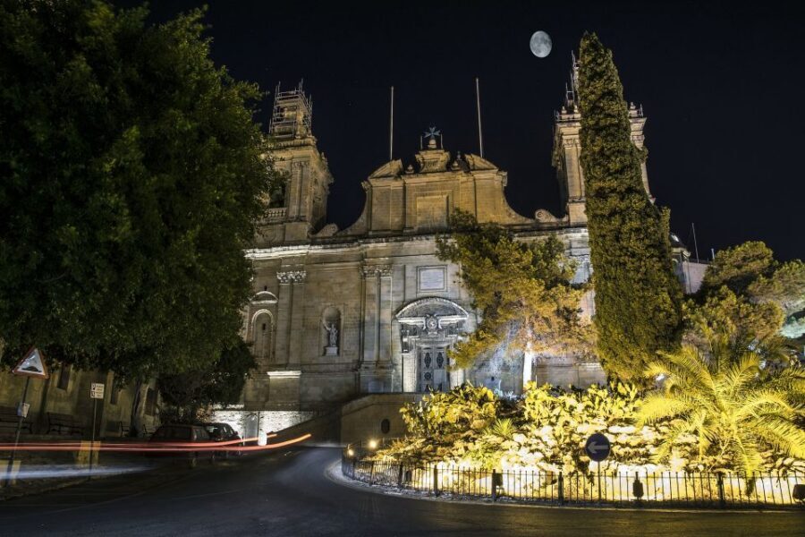 Malta By Night - Valletta, Birgu, Mdina & Mosta - Who this tour suits best (and who might feel impatient)