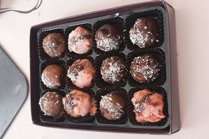 Malta Chocolate Factory Gin and Truffle Making Experience - Truffle workshop: ganache skills and making 12 handmade pieces