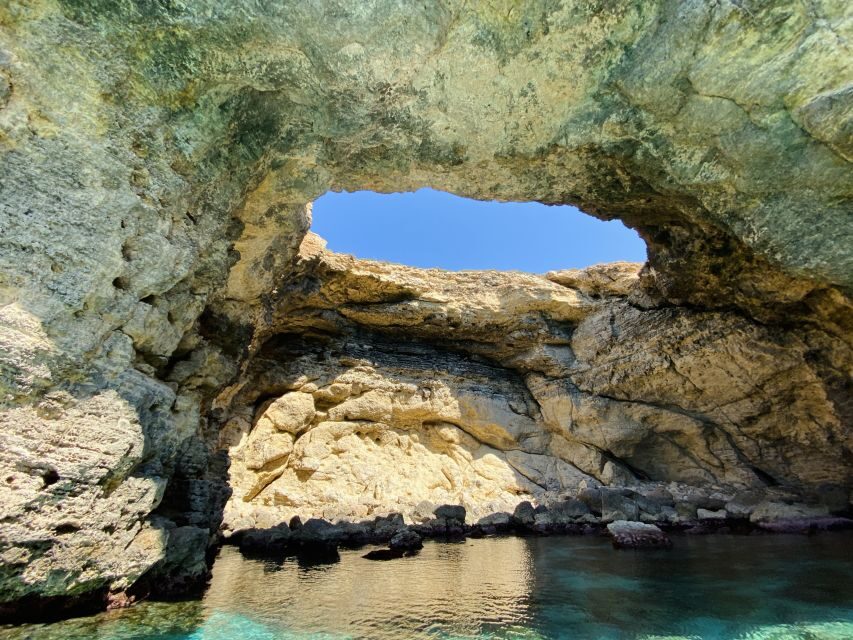 Malta: Comino, Blue lagoon, Crystal Lagoon Private Boat Tour - Cominotto: reef time and secluded feeling