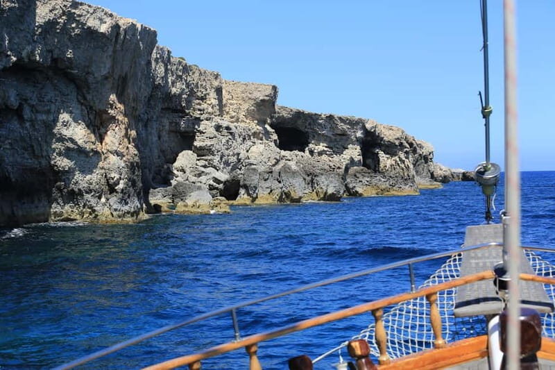 Malta: Comino, Blue Lagoon, + Sea Caves Day Trip - Santa Maria Bay on Comino: 90 minutes to swim and snorkel