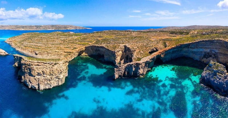 Malta: Comino+ Santa Maria Bay, Blue Lagoon + Seacaves tour - Key highlights worth aiming for