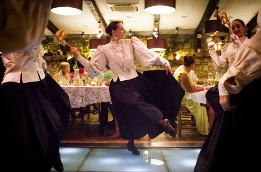 Malta: Folklore Dinner Show at a Traditional Restaurant - That After-Show Disco: How the Night Turns Into a Party