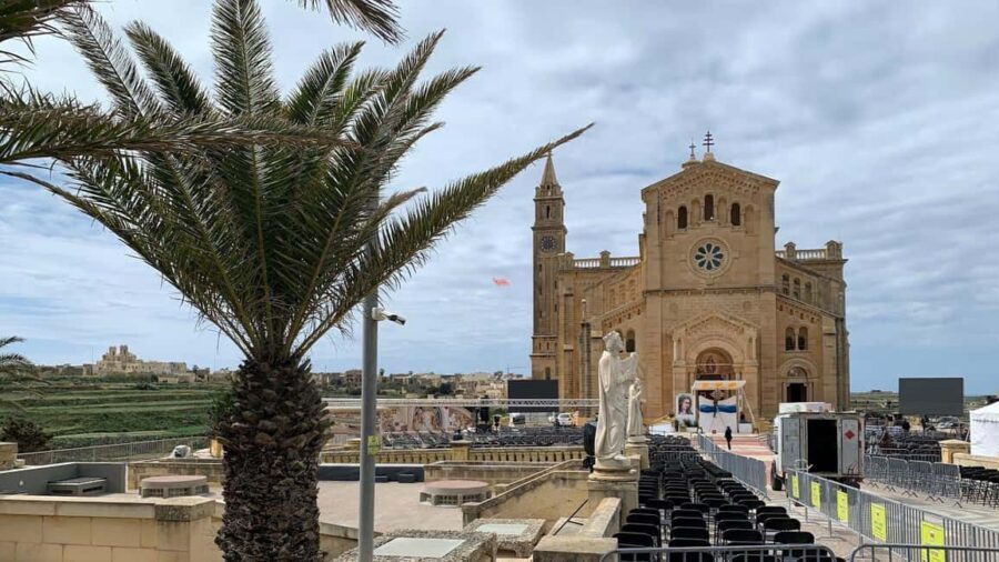 Malta: Gozo Buggy Tour with Lunch, Boat Cruise and Transfers - Ta’ Pinu, salt pans, and the Xwejni Bay swim (seasonal)