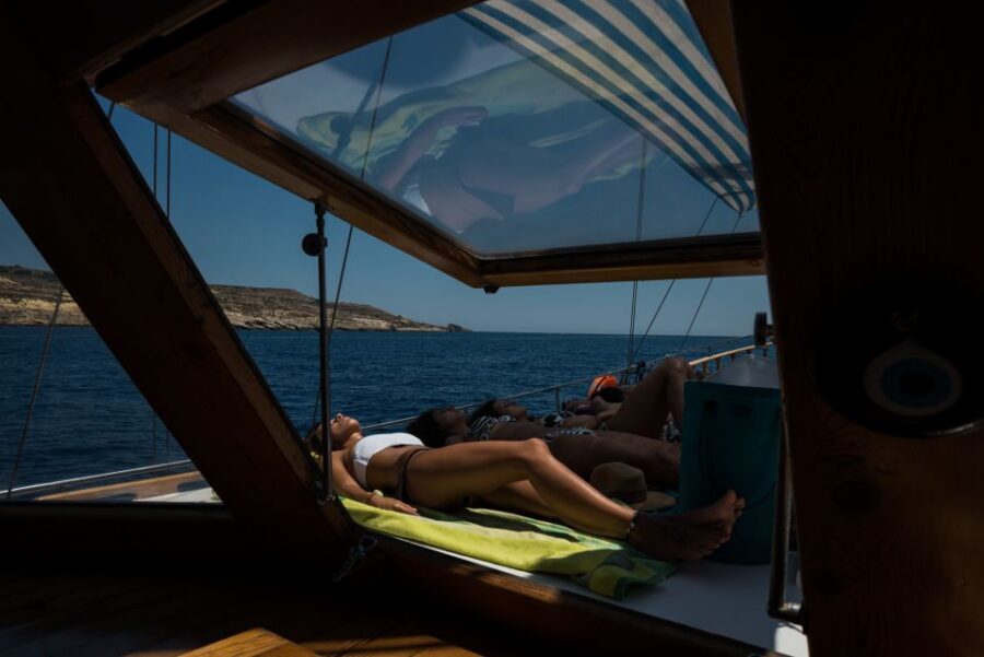 Malta: Gozo, Comino Island and Blue Lagoon Cruise - Santa Maria Caves and Elephants Head on the Return