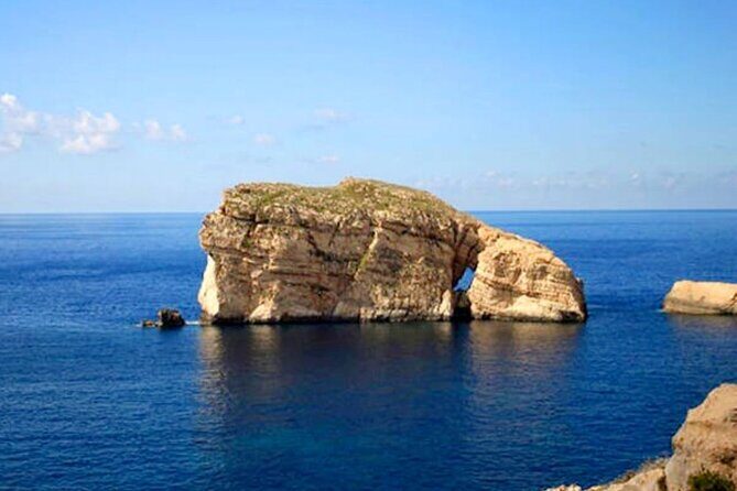 Malta: Gozo Full Day Buggy Tour with lunch and Comino Stop - Mariblu lunch and the Dwejra Bay pause: the middle of the day payoff
