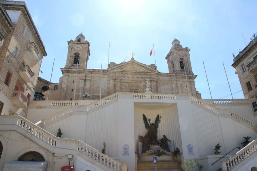 Malta Historical Tour: Valletta & The Three Cities - Il-Gardiola Gardens: a calmer pocket after street-level walking