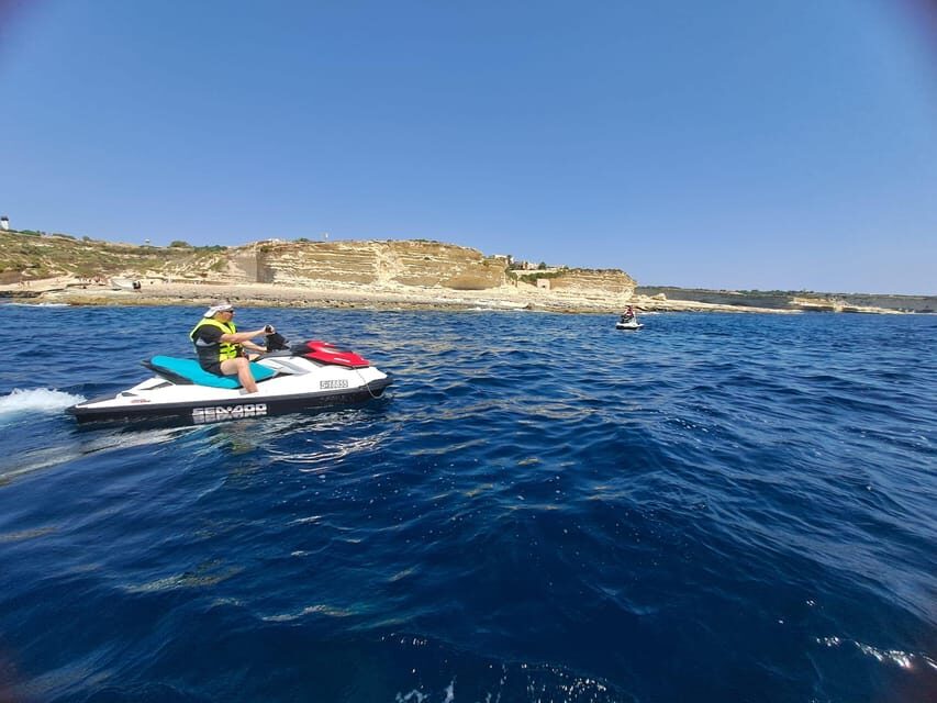 Malta: Jet Ski Rental - First minutes on the water: training, rules, and driver requirements