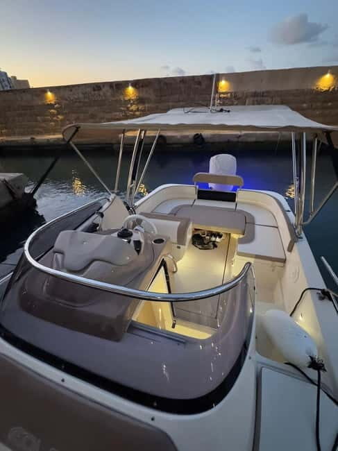 Malta: Private Boat Cruise with Caves, Beaches & Swim Stops - Your 4-hour route: Malta islands cruising with cave-and-lagoon time