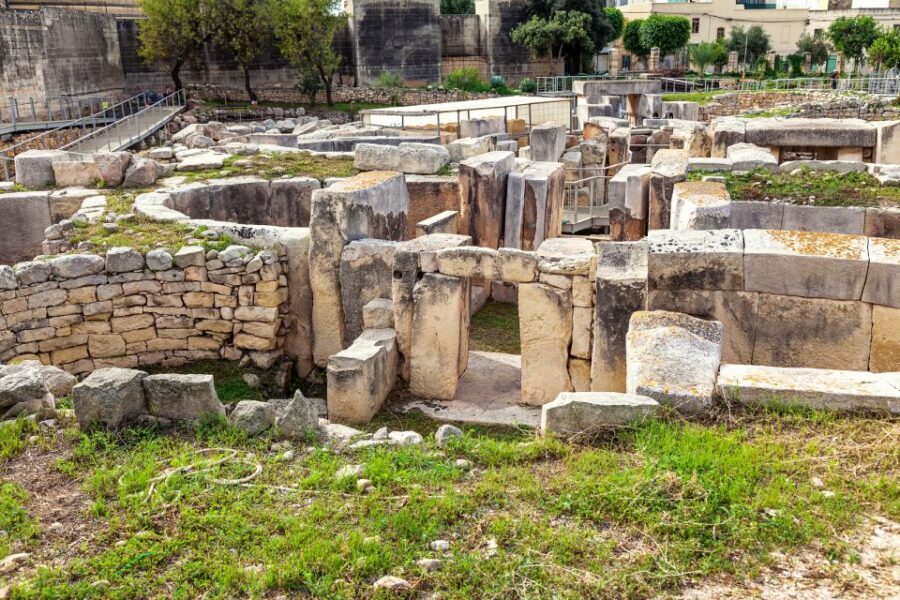 Malta: Private Half-Day Archeological Sites Tour - What to pack and how to handle the walking