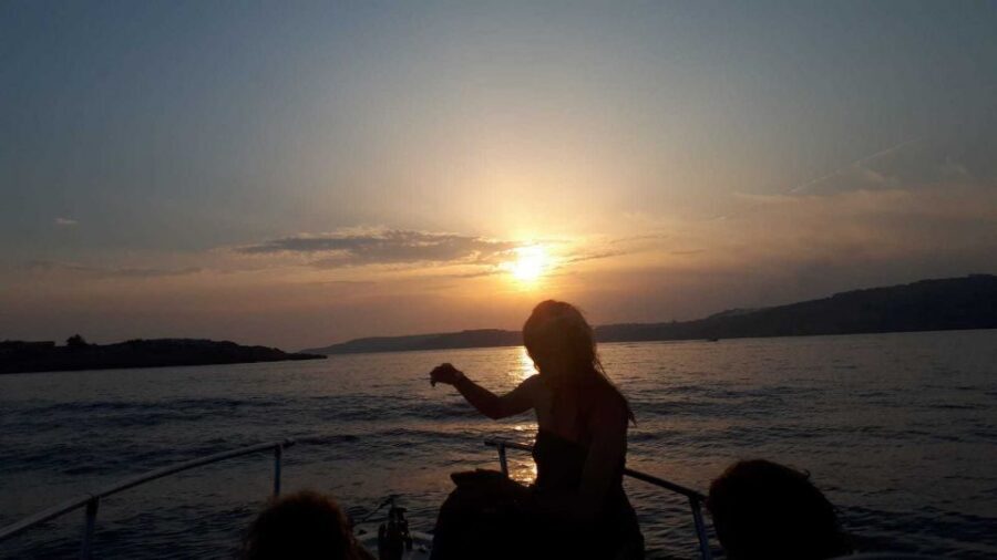 Malta: Private Sunset Boat Trip to Comino and Blue Lagoon - Private Speedboat to Comino and Beyond: How the 3 Hours Work
