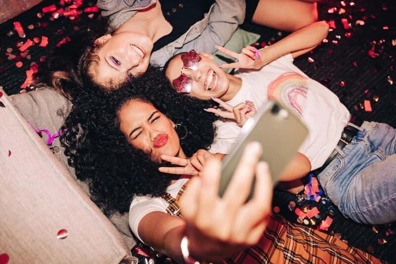 Malta: Ultimate Girls' Night Out - The local bar cocktail stop: stylish lounges and momentum