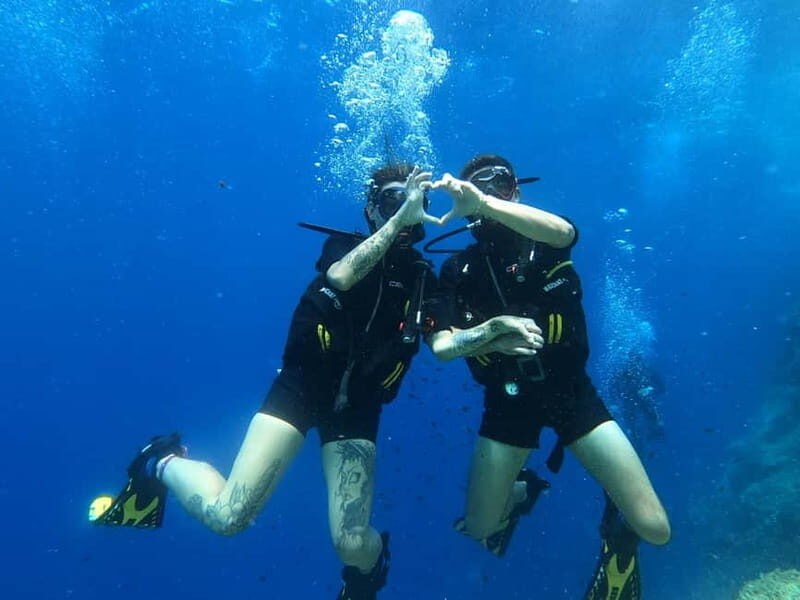 Malte : Baptême de plongée sous-marine en Français - Arrive at French Touch Diving, Not One Minute Early