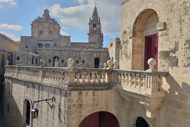 Mdina and Rabat - City Walking Tour - Guides, headsets, and pacing: what to expect