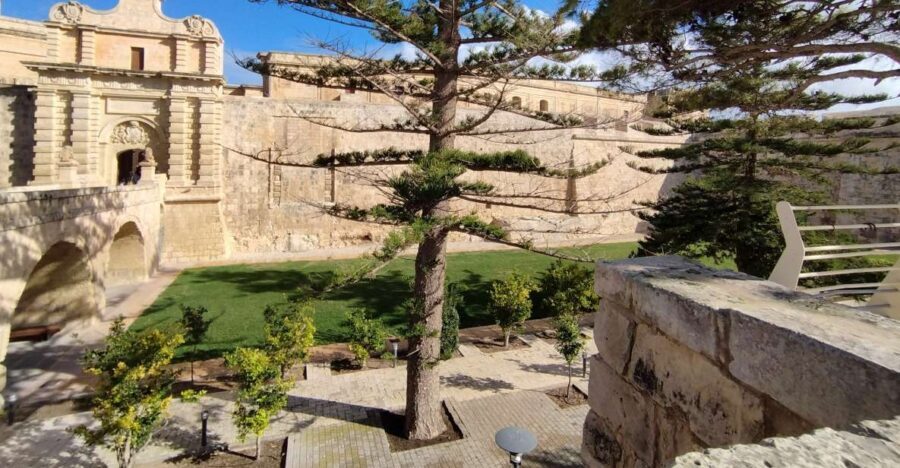 Mdina and Rabat: Guided City Walking Tour - Mdina’s Big Claim: From Roman Administration to Episcopal Center