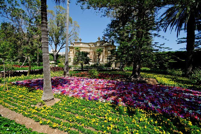 Mdina, Rabat, Dingli cliffs, San Anton gardens, Ta' Qali & Mosta guided tour - Dingli Cliffs: a fast photo stop with big payoff