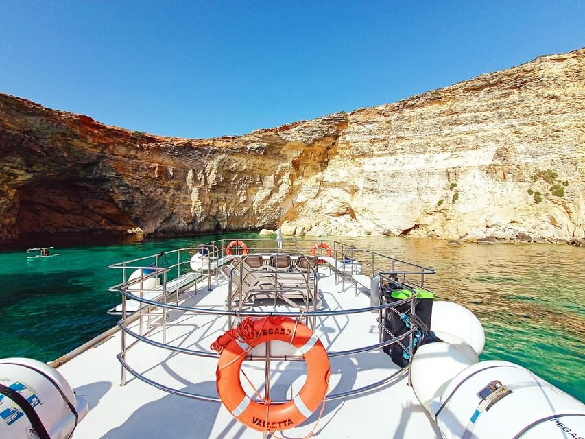 Mellieha: Comino, Crystal & Blue Lagoon 2 Bay Evening Cruise - Why the evening waters around Comino feel better than daytime