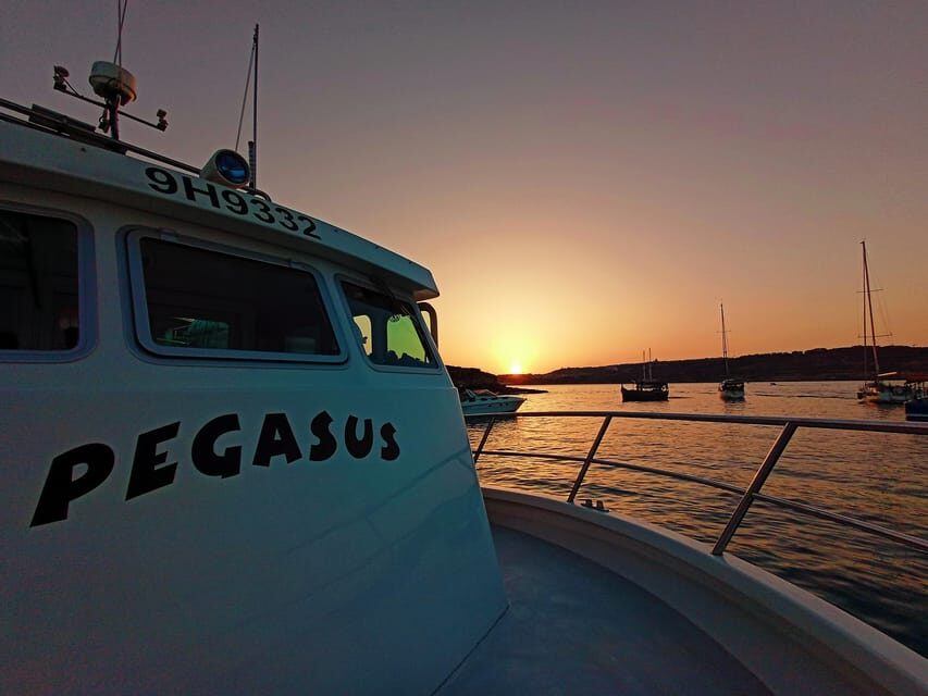 Mellieha: Comino, Crystal & Blue Lagoon 2 Bay Evening Cruise - Group size, comfort, and snorkel gear on board