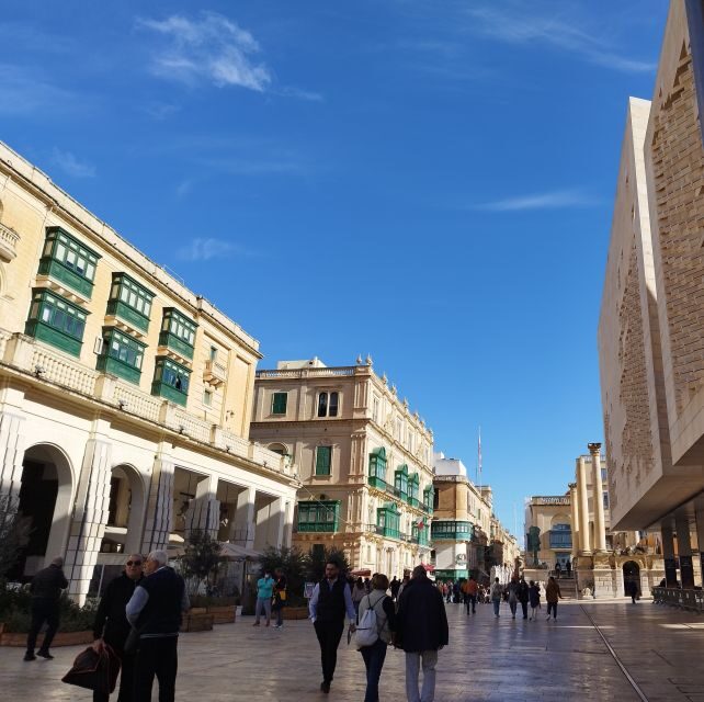On the Footsteps of the Knights - Valletta and Vittoriosa - The Grand Harbour crossing: why the boat leg matters