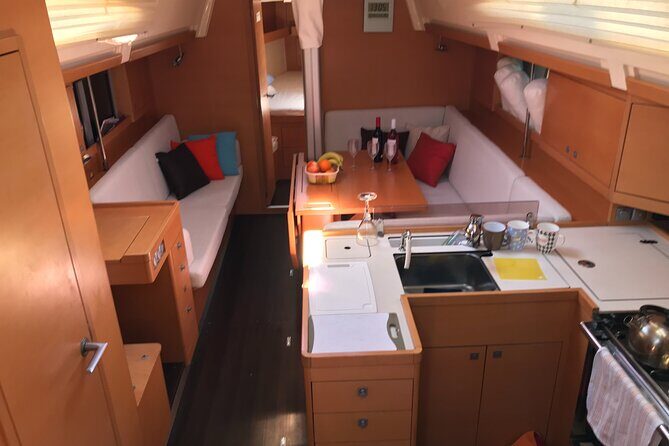 Private Boat Charter to Comino Blue Lagoon - Lunch expectations: what’s optional, what’s not